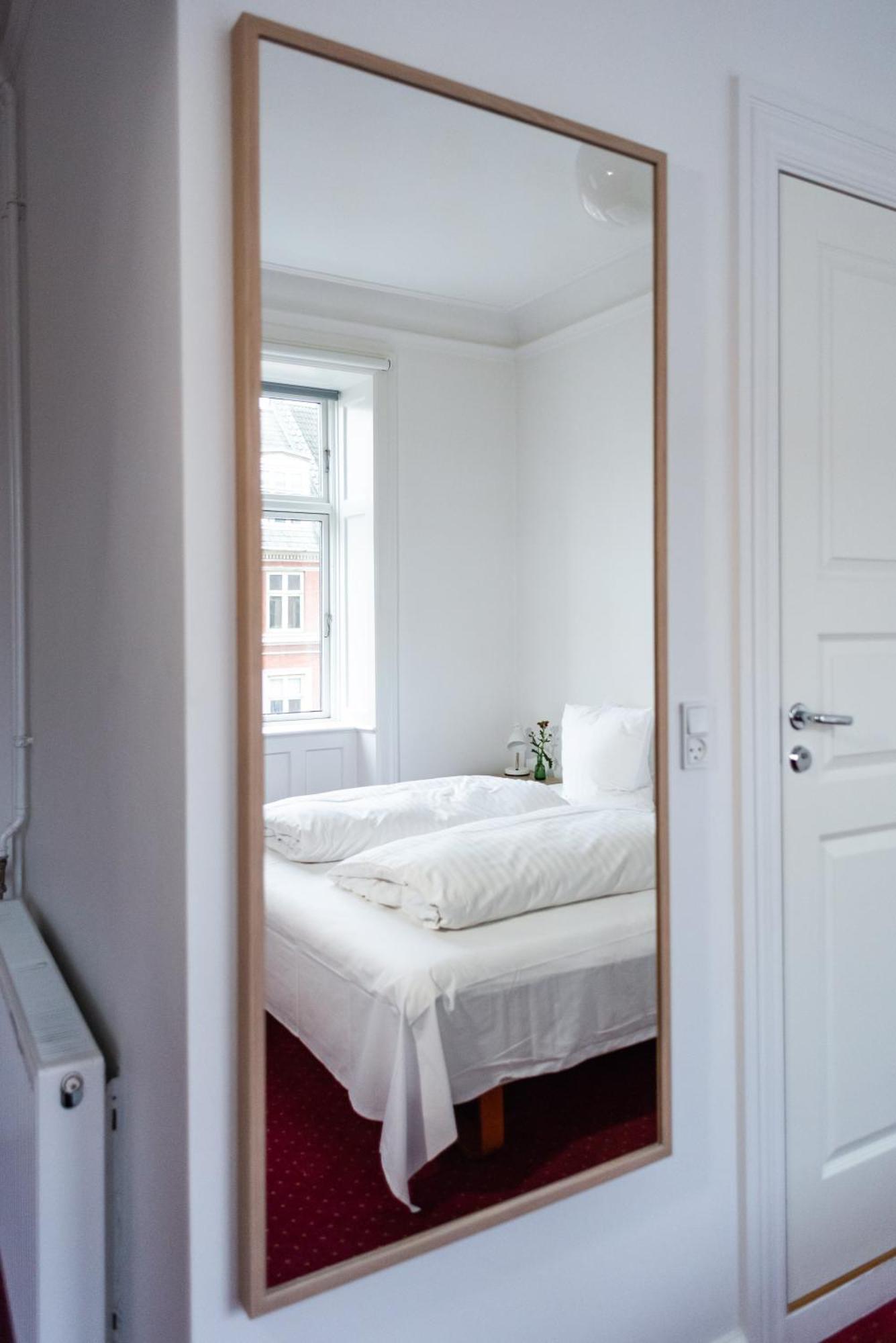 Large Double or Twin Room,1659477759:JPEG